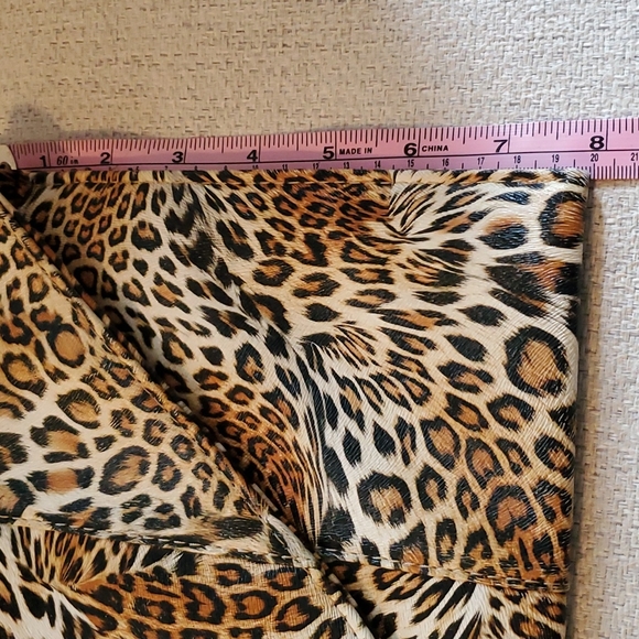 Animal print large vinyl clutch bag - Picture 5 of 6